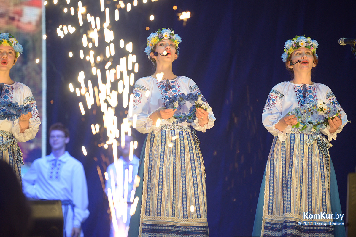 Торжественное открытие Международного фестиваля «Венок дружбы»