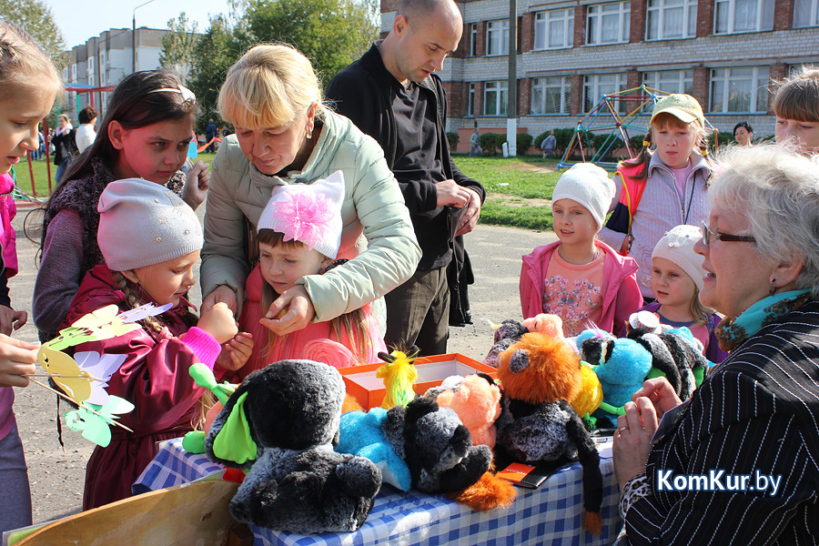 Бобруйские школьники «зависли» на радуге