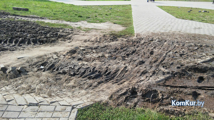 «Плугом» по тротуарной плитке?