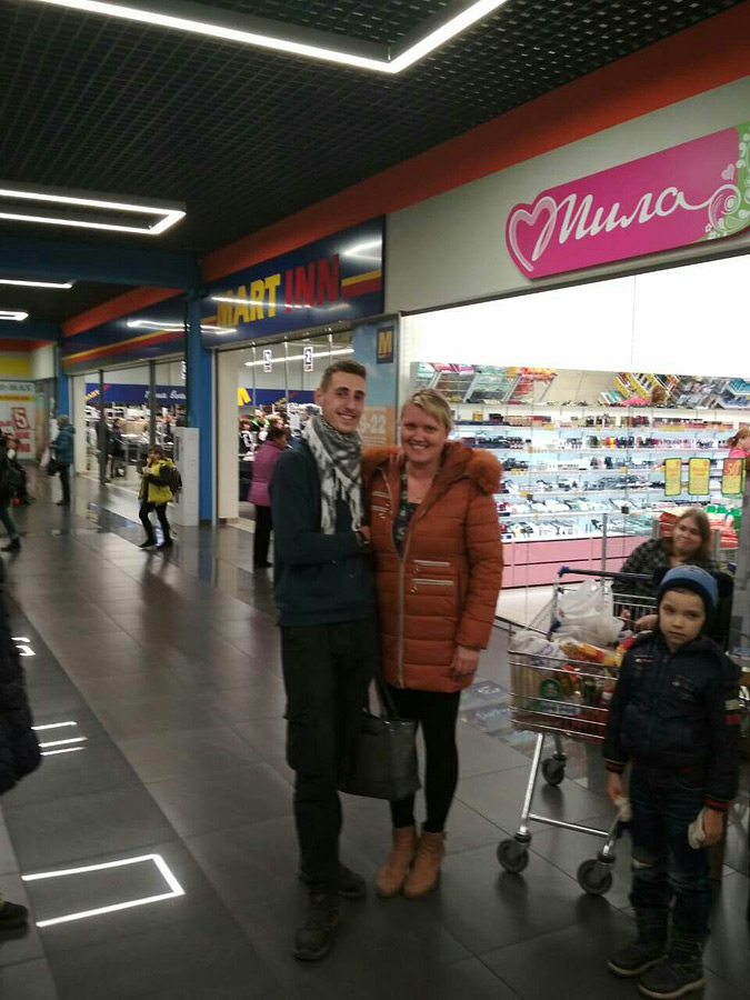 Бобруйчане собрали еду и вещи для малоимущих