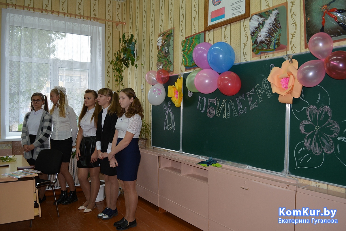 Туголицкая средняя школа отметила свое 60-летие