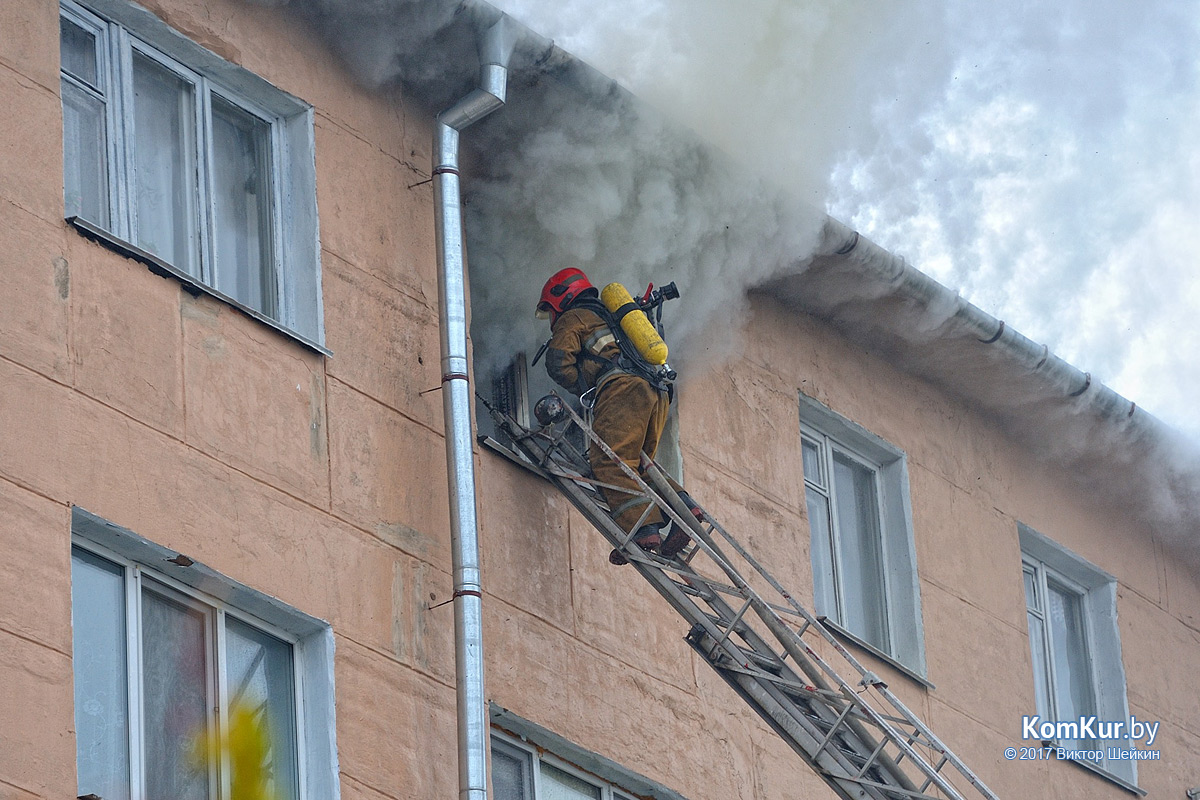 В бобруйской многоэтажке произошло возгорание