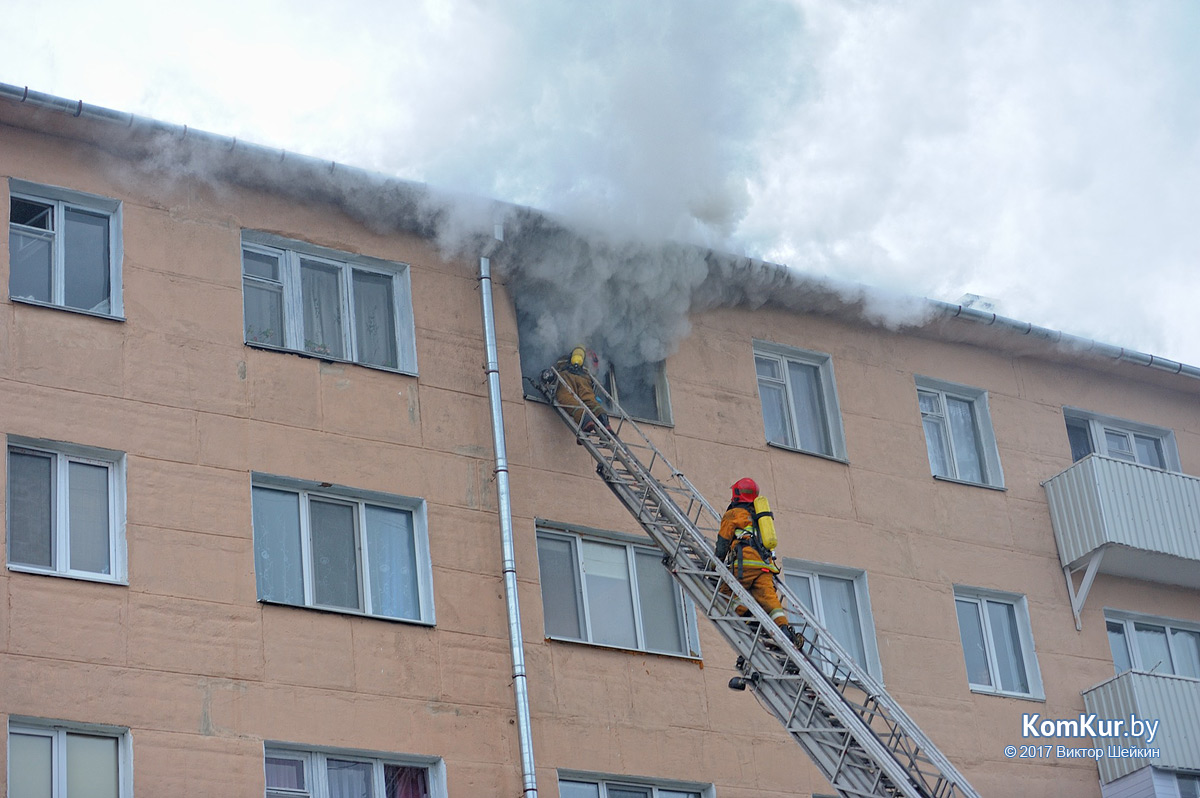 В бобруйской многоэтажке произошло возгорание