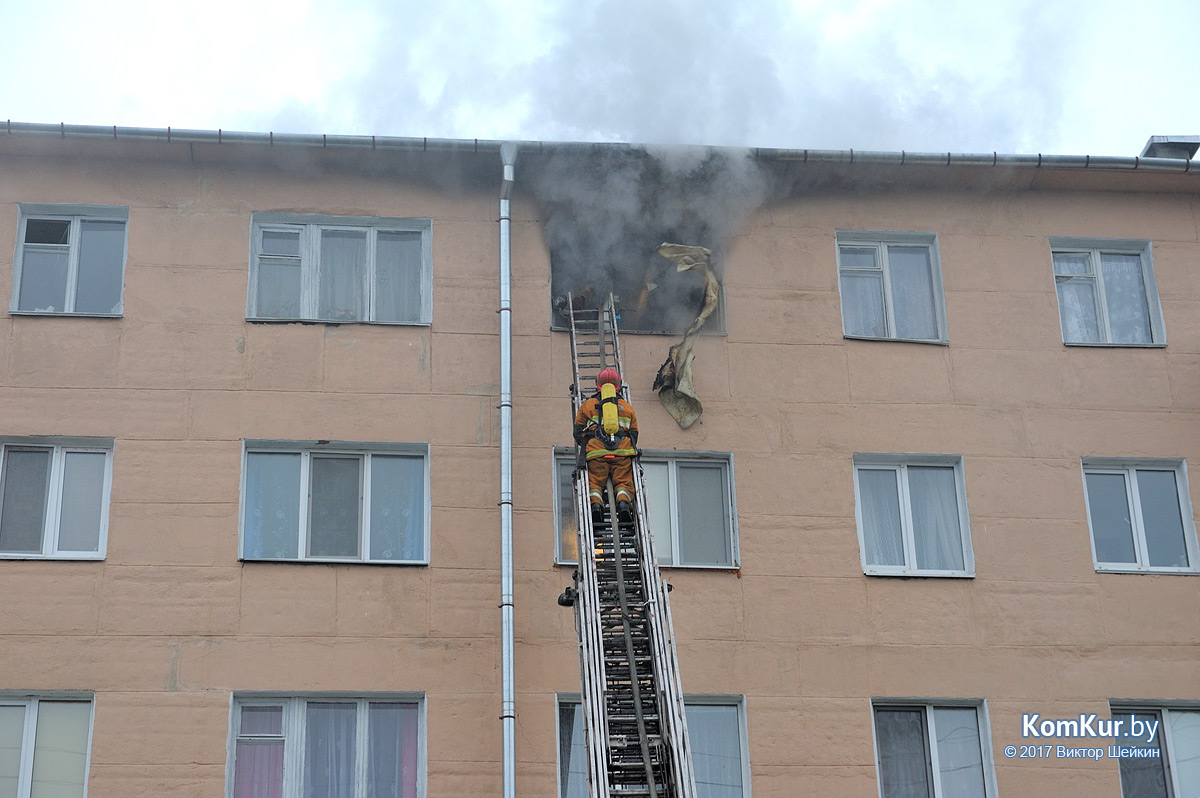 В бобруйской многоэтажке произошло возгорание