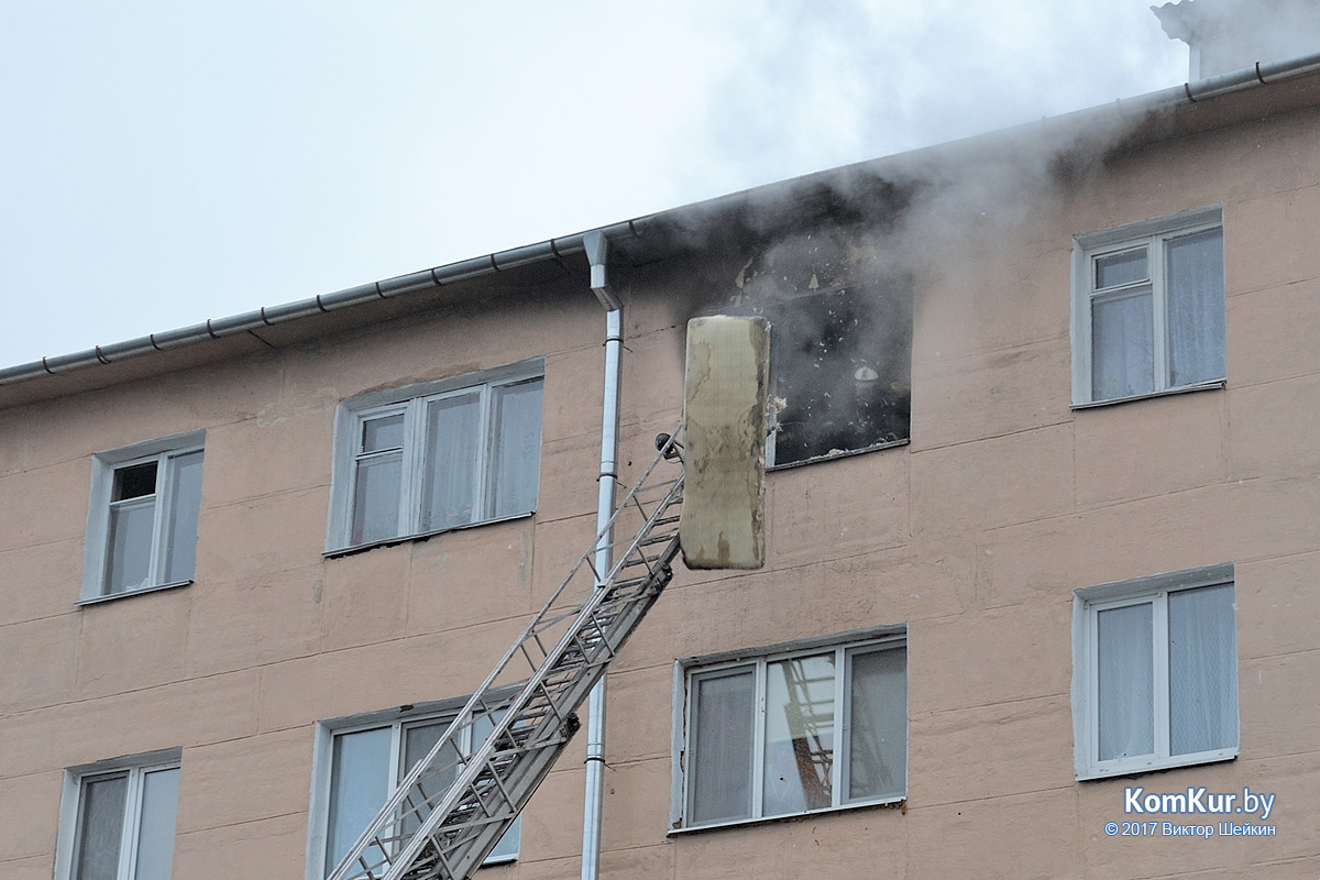 В бобруйской многоэтажке произошло возгорание