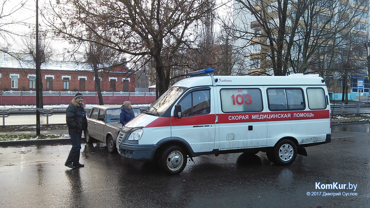 Житель Бобруйского района умер по дороге в поликлинику