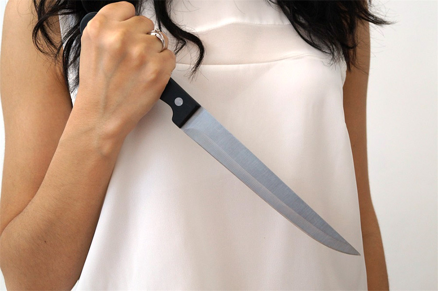 В Бобруйске мать порезала ножом свою дочь