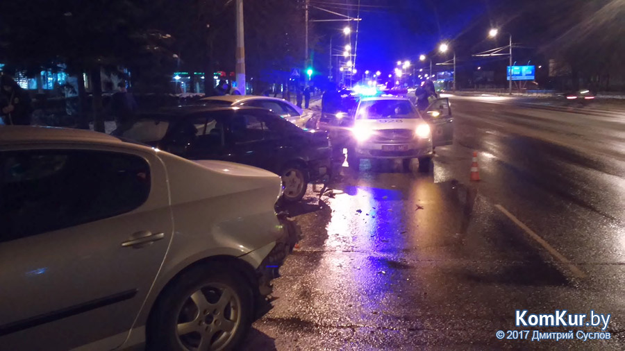 Крупная авария в Бобруйске: пострадали пять машин!