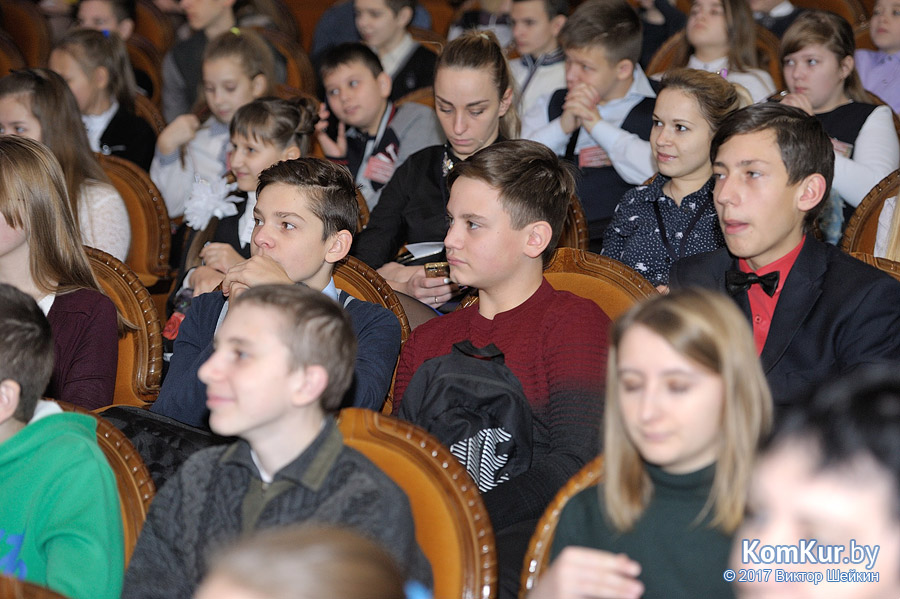 Мэр Бобруйска встретился с юными бобруйчанами