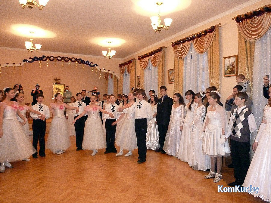 Традиционный Сретенский бал православной молодежи в этом году пройдет 15 февраля во Дворце искусств.