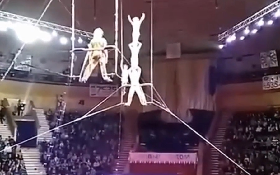 В Гомельском цирке с высоты упала гимнастка