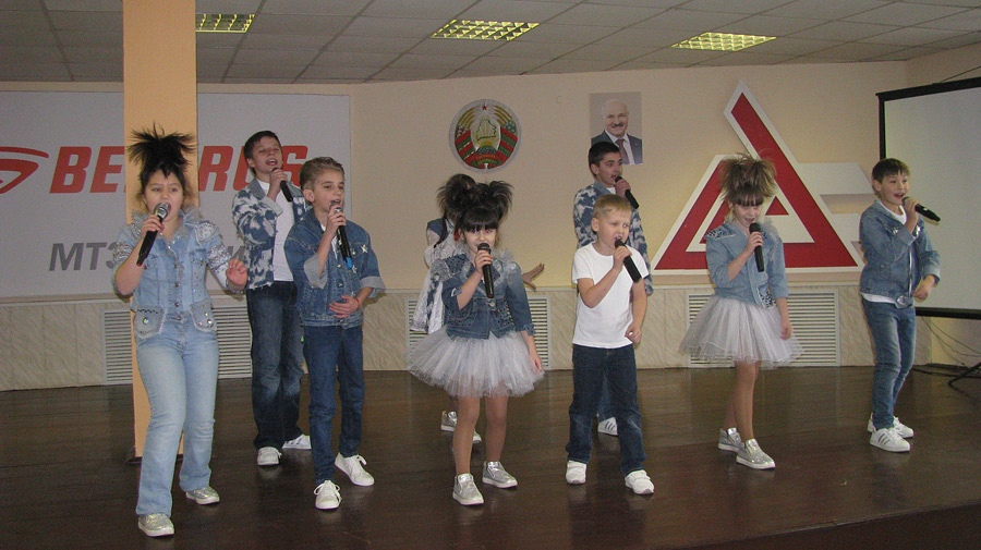 Праздничный концерт для работников ТДиА