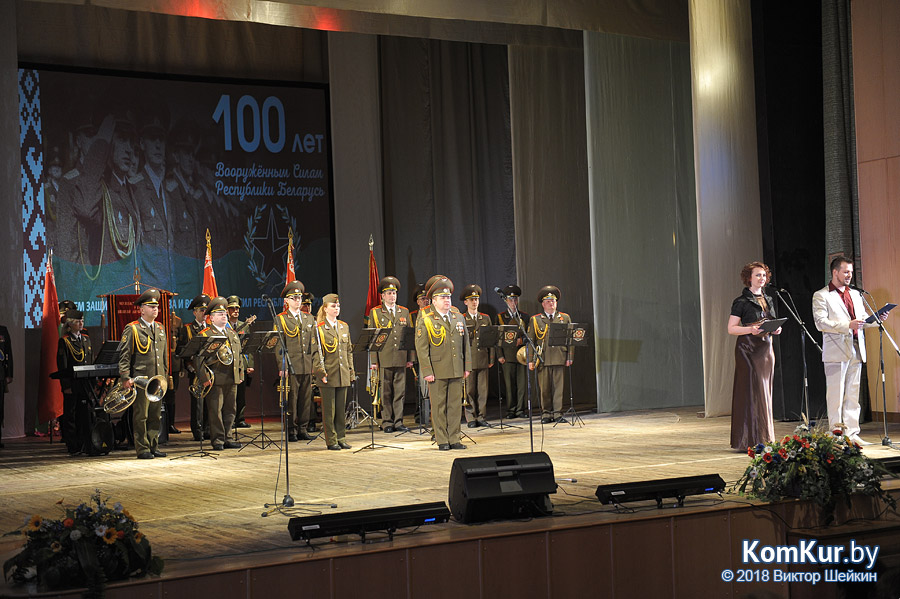 Бобруйские военные - под «огнем» аплодисментов