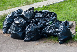 «Коммерческий» на связи»: Надо ли платить за вывоз мусора, если не мусоришь?