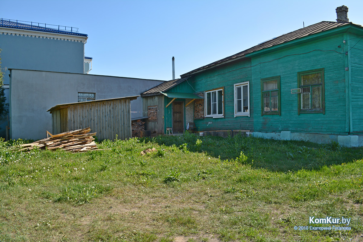 Фоторепортаж-загадка: где в Бобруйске выросли ландыши?