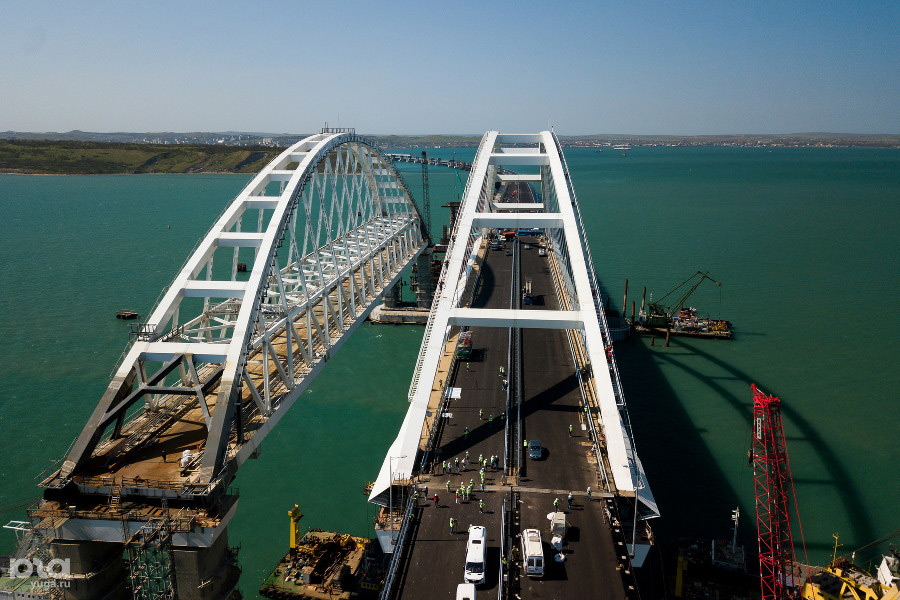 Стала известна дата официального открытия Крымского моста