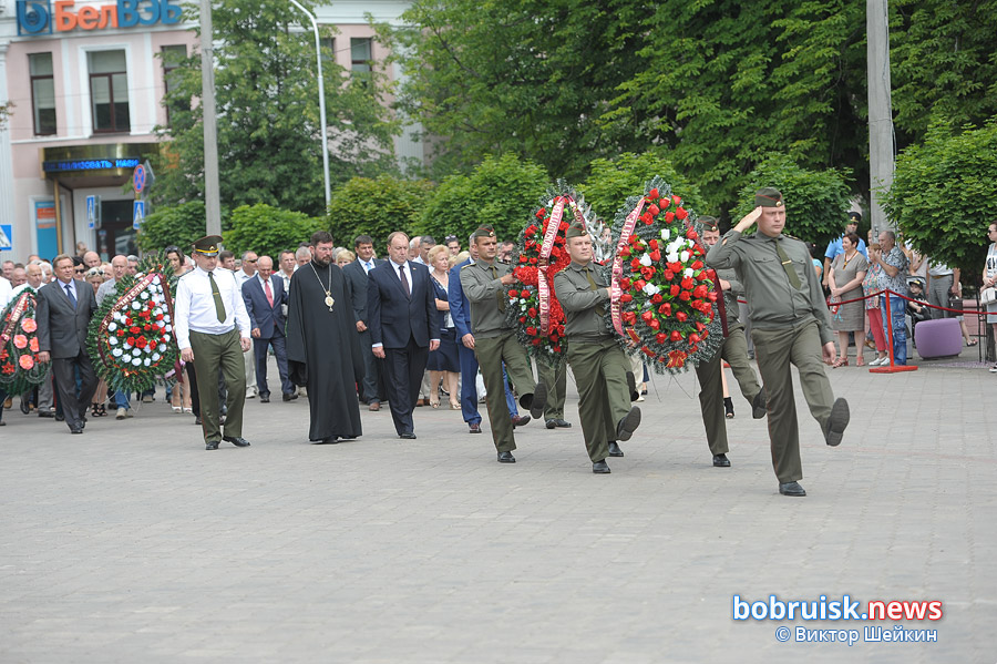 Митинг, посвященный 74-й годовщине освобождения Бобруйска от немецко-фашистских захватчиков (+ВИДЕО)