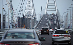 На Крымском мосту установили новый рекорд по трафику