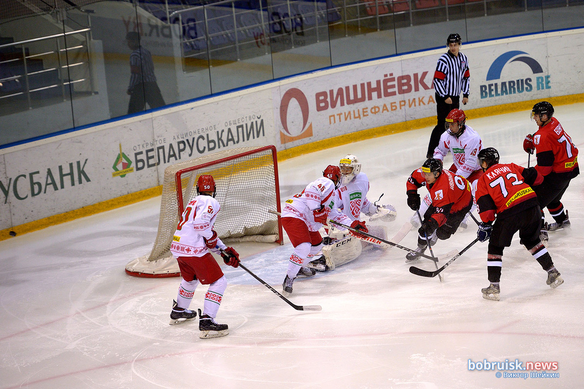 Трудная победа «бобров» в домашней серии игр. ХК «Бобруйск» -U18 – 3:2. Фоторепортаж