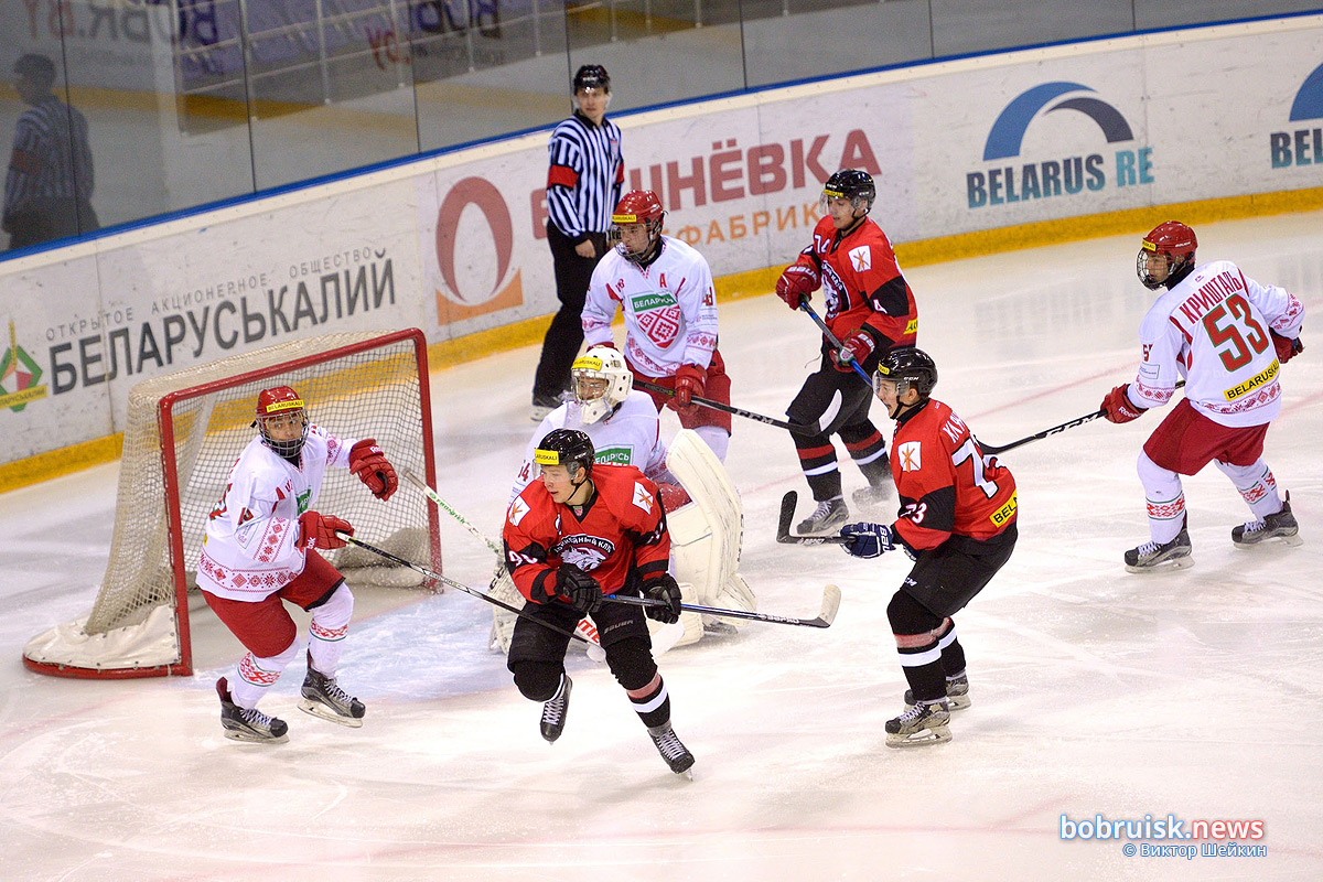 Трудная победа «бобров» в домашней серии игр. ХК «Бобруйск» -U18 – 3:2. Фоторепортаж