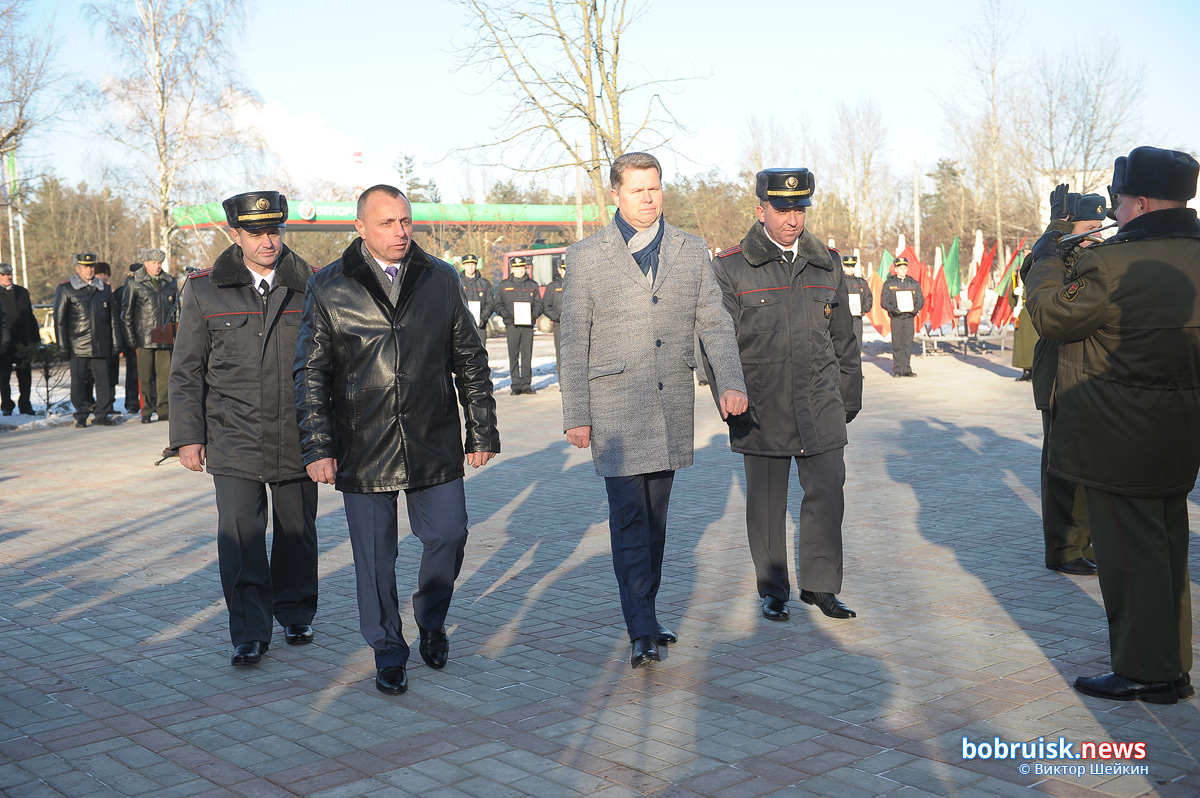 В Бобруйске открыт памятник погибшим милиционерам
