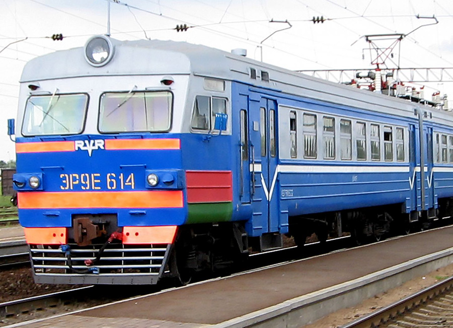 Белорусская железная дорога назначила 138 дополнительных поездов на новогодние и рождественские праздники