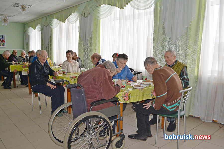 Нескучные будни и праздники бобруйского дома престарелых