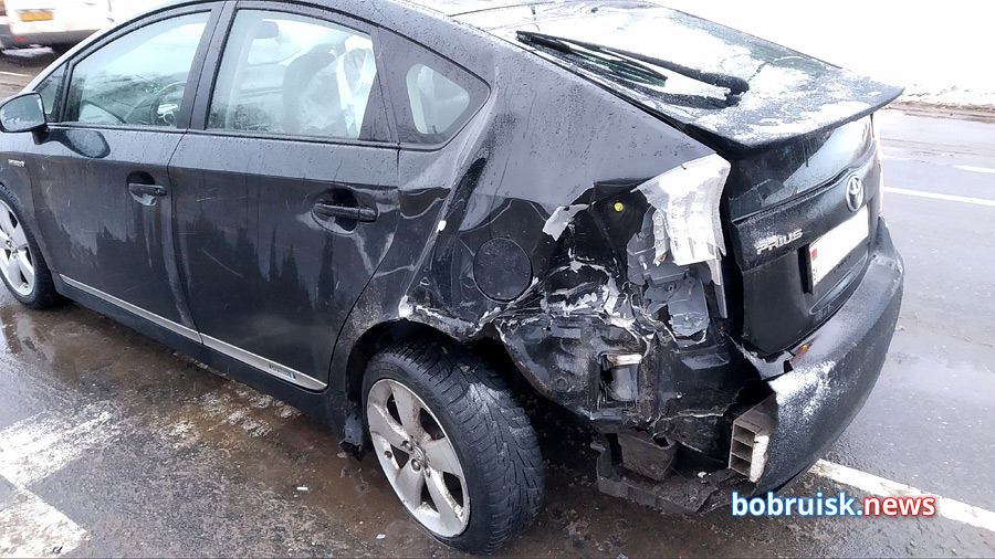 На главной улице Бобруйска водитель скрылся с места ДТП