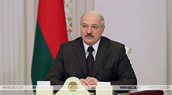 А. Лукашенко: нужно привести в нормальный вид вузовские и школьные программы