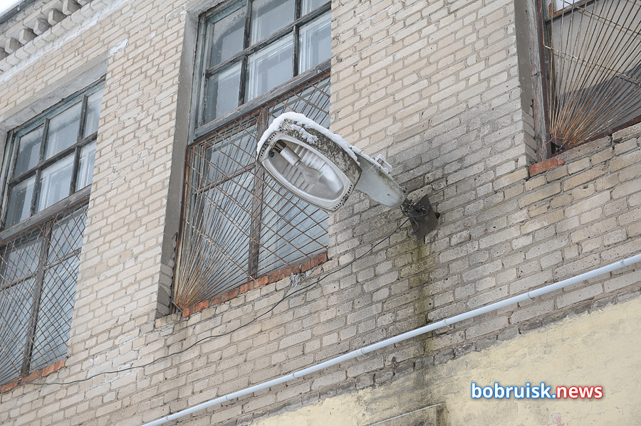 Конфликт на бобруйском предприятии: зарплата меньше минималки, а уволиться нельзя