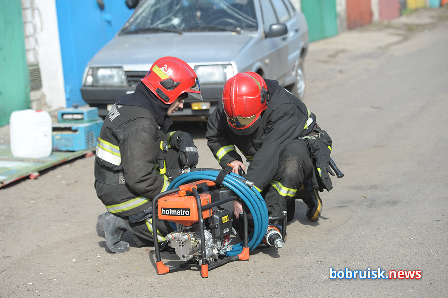 В гаражном массиве жилого района Бобруйска прогремел взрыв. Есть жертвы