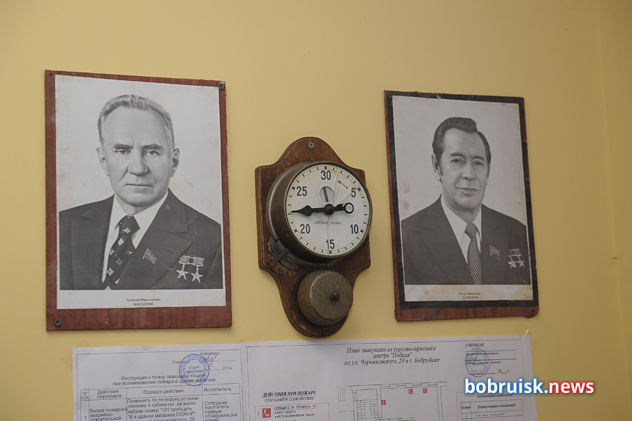 Двое в офисе – я и Ленин: бобруйчанин собрал большую коллекцию артефактов советской эпохи