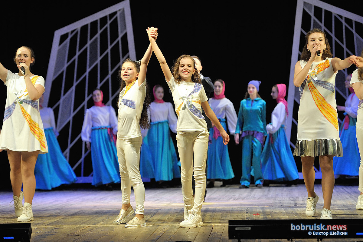 Фоторепортаж с отчетного концерта «Центра творчества детей и молодежи г. Бобруйска».  (добавлены фото)