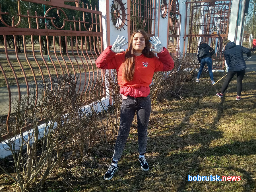 В последнюю субботу марта активисты БРСМ собрались в бобруйском парке