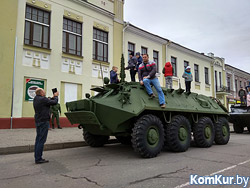 Площадь Победы готовится к празднику