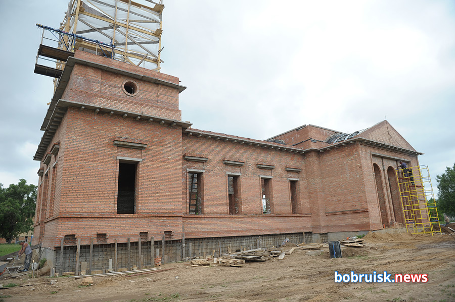 В бобруйской крепости строится собор по 200-летнему проекту!