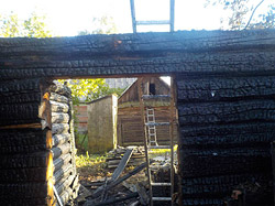 Огонь уничтожил баню в Бобруйском районе