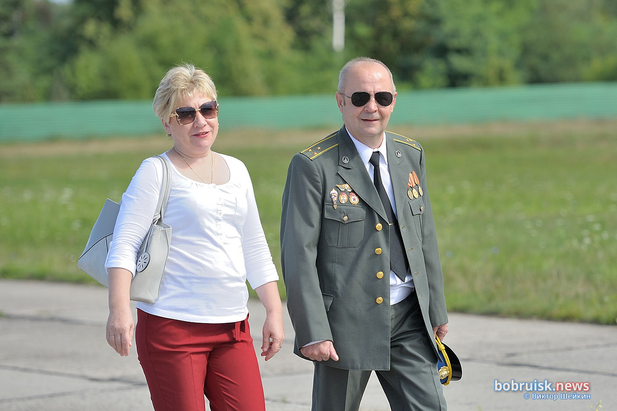 Фоторепортаж с празднования Дня военно-воздушных сил в Бобруйске