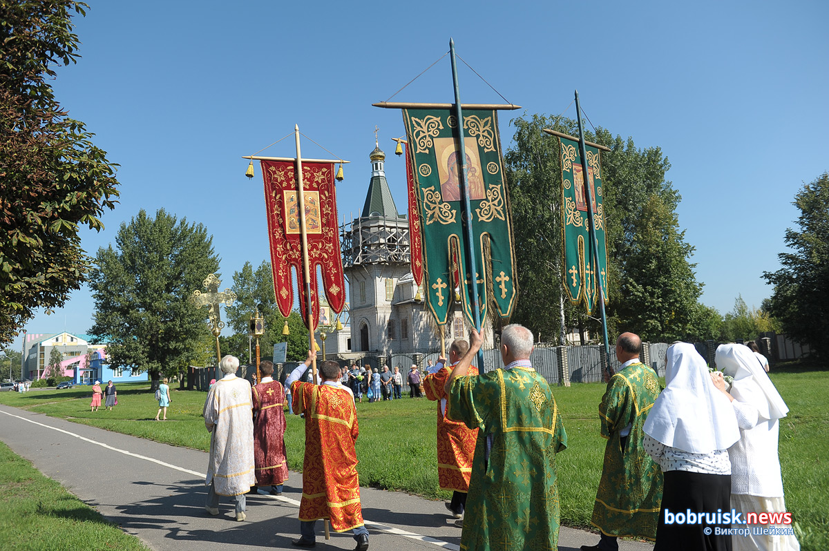 В Бобруйске прошел крестный ход