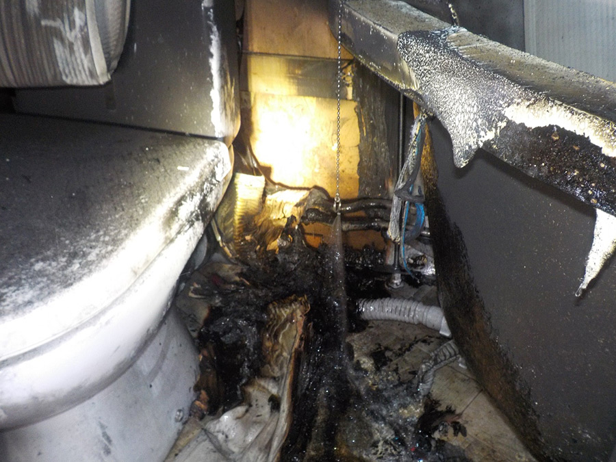 В Бобруйске из дома на Комбинатской валил дым. Что случилось?