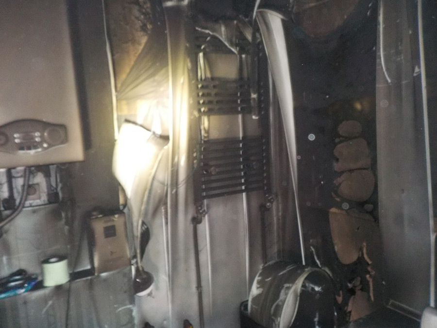 В Бобруйске из дома на Комбинатской валил дым. Что случилось?