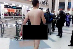Интимная «презентация»: в Бобруйске мужчина демонстрировал половой орган в торговом центре