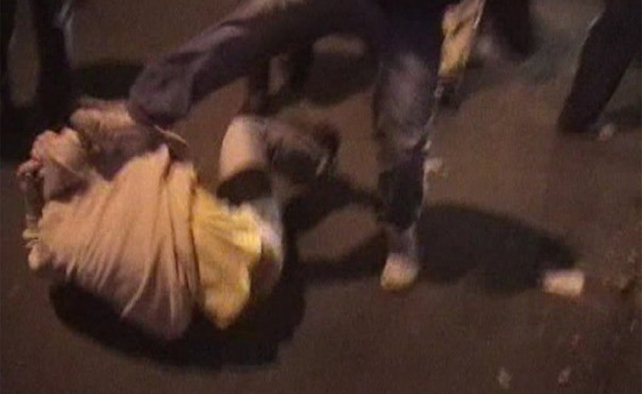 Двое подростков в центре Бобруйска избили мужчину