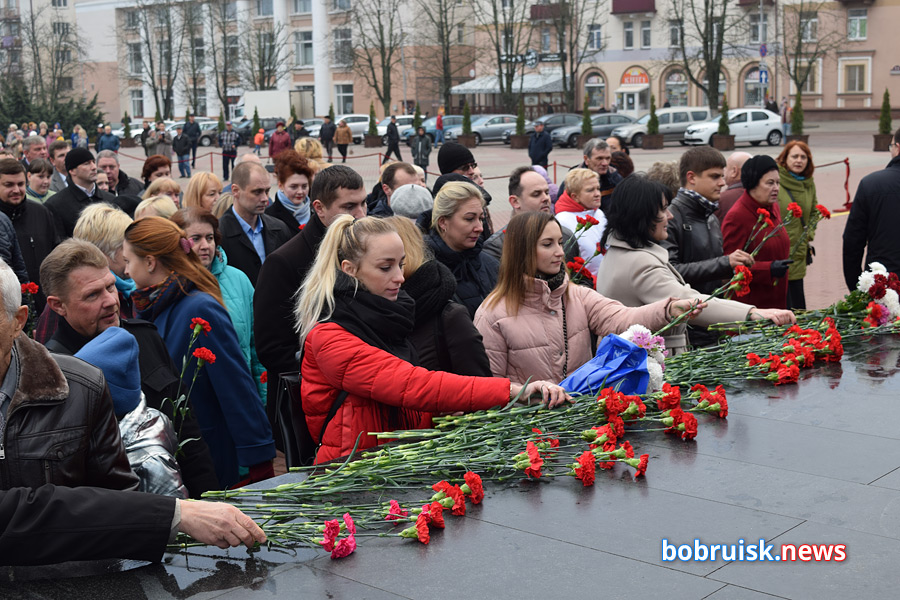 В Бобруйске отмечают День Октябрьской революции
