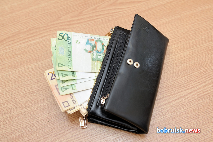 Кому в Бобруйске предлагают грустные зарплаты