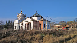Над самым большим строящимся храмом Бобруйска засиял православный крест