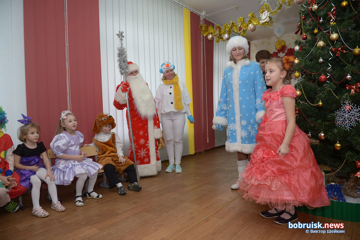 Яркий праздник, много добрых гостей и подарков: акция «Наши дети» в детском социальном приюте Бобруйска