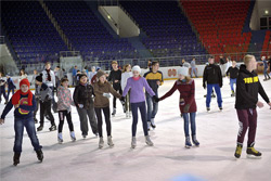 Выпускники Бобруйска встречаются в ледовом дворце