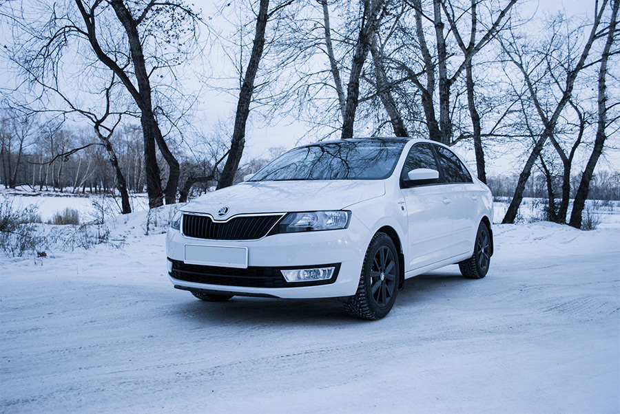 На обочине трассы под Бобруйском четыре дня стояла пустая машина. Куда делся водитель?