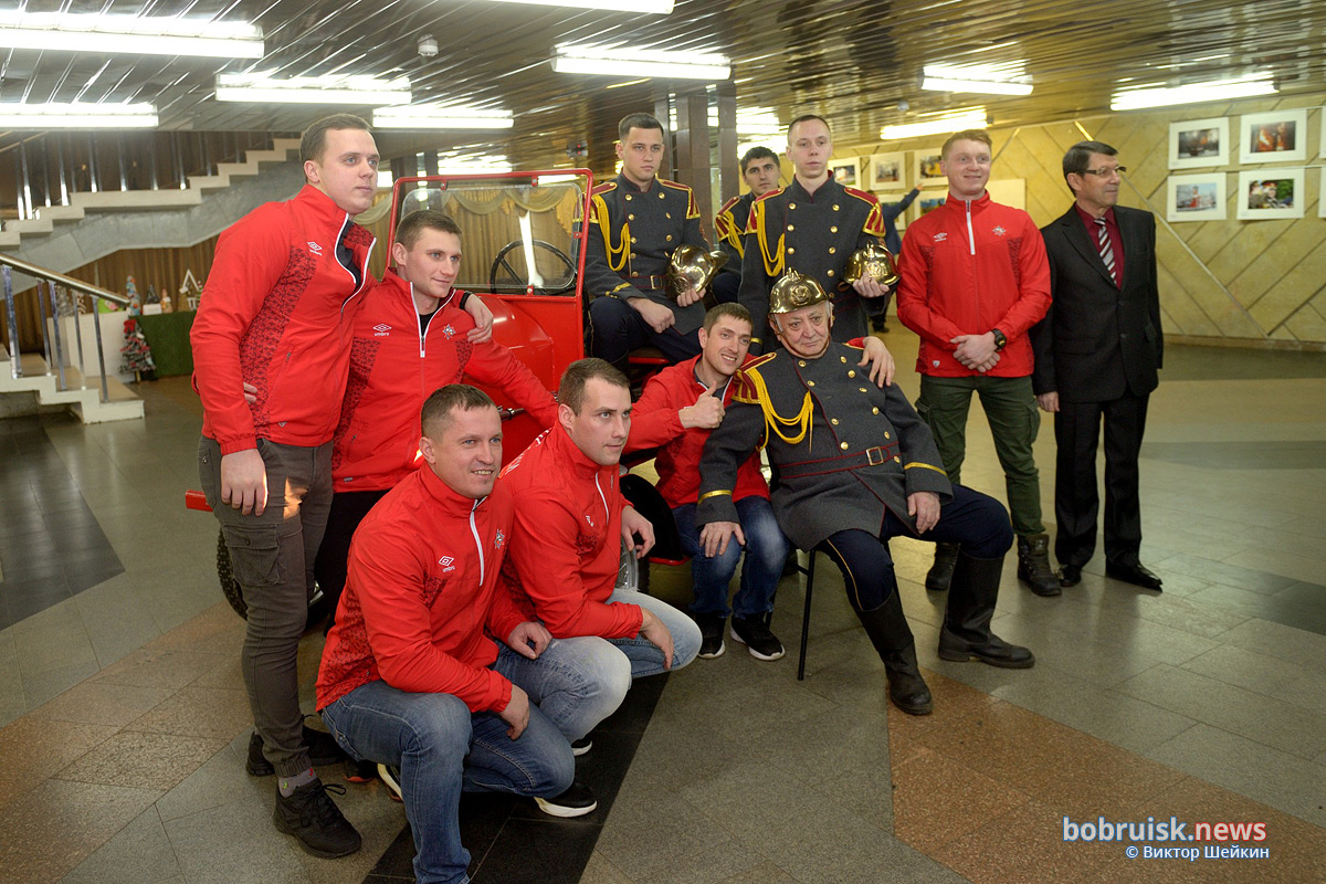 В Бобруйске открылся традиционный турнир среди пожарных-спасателей. Фоторепортаж
